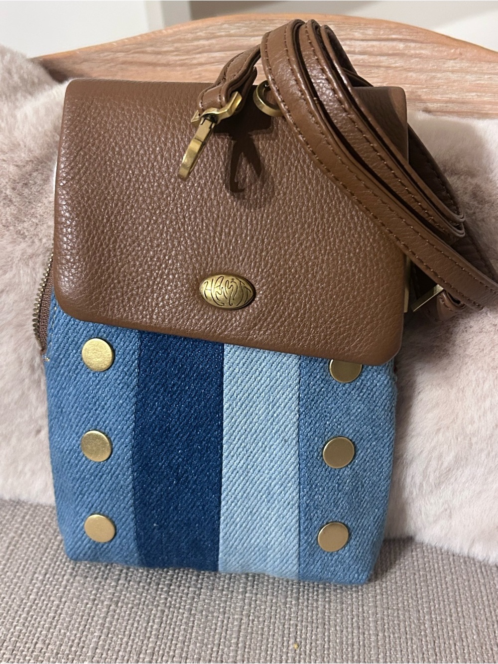 HAMMITT - NWT - VIP Mobile Crossbody in Silverlake -
Retail $275!